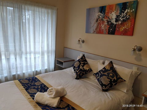 Coachman Motel And Holiday Units - Local Tourism 26