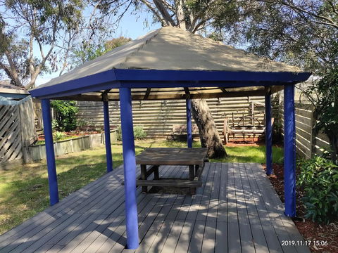 Coachman Motel And Holiday Units - Local Tourism 21