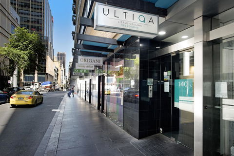ULTIQA Little Collins (located At The Hero Apartment Building) - Local Tourism 9