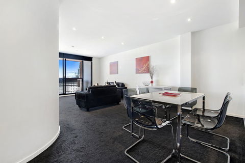 ULTIQA Little Collins (located At The Hero Apartment Building) - Local Tourism 33