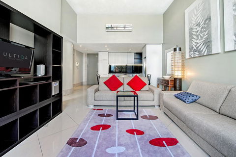ULTIQA Little Collins (located At The Hero Apartment Building) - Local Tourism 4