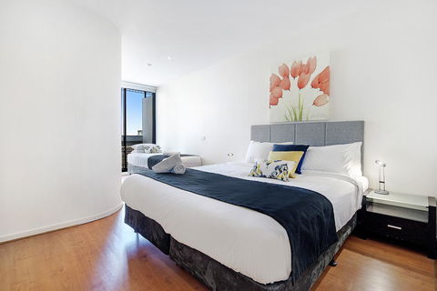 ULTIQA Little Collins (located At The Hero Apartment Building) - Local Tourism 16