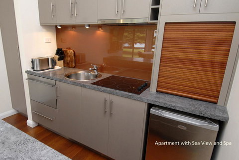 Seascape Accommodation - Local Tourism 3