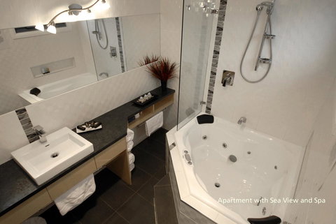 Seascape Accommodation - Local Tourism 2