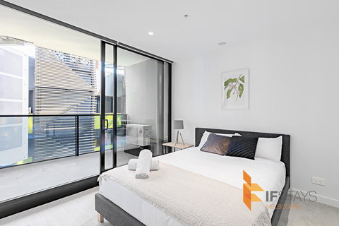 IFSuites (IFSTAYS) North Apartment - Bed n Breakfasts 3