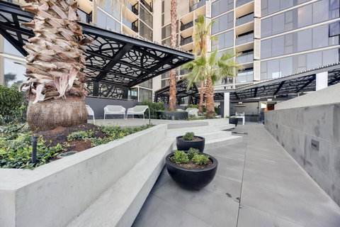 IFSuites (IFSTAYS) North Apartment - Bed n Breakfasts 28