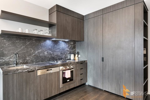 IFSuites (IFSTAYS) North Apartment - Bed n Breakfasts 9