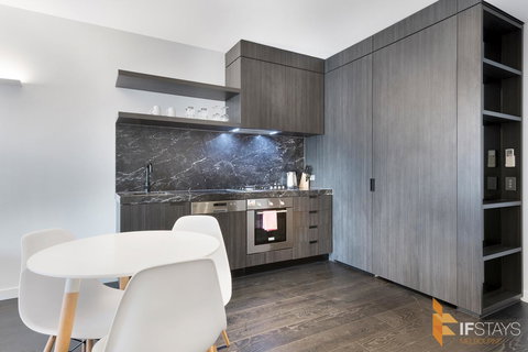 IFSuites (IFSTAYS) North Apartment - Bed n Breakfasts 14