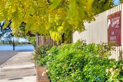 Lake Wendouree Luxury Apartments - Accommodation Australia 9
