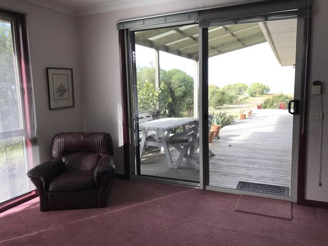 Eagle Bay Views - Local Tourism 7