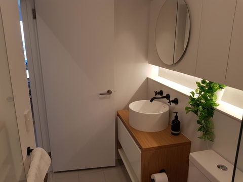 Ivanhoe Apartments - Accommodation Australia 24
