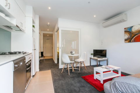 Complete Host The River Apartments - Australia Shopping 7