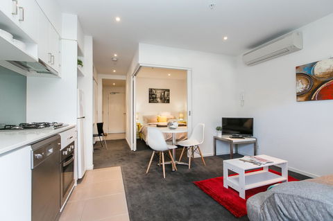 Complete Host The River Apartments - Australia Shopping 1