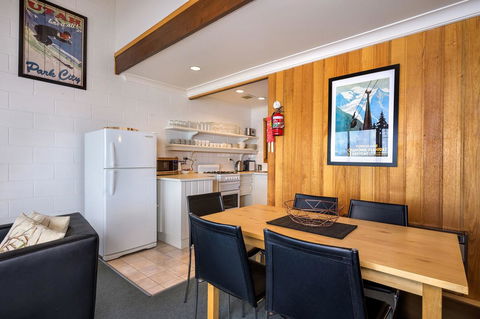 FOUNTAINS 3, Mount Hotham - Accommodation Australia 3