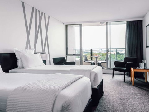 Quay West Suites Melbourne - Accommodation Australia 8