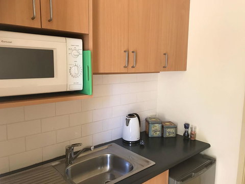 Lakeside Conti Villas - Australia Shopping 15