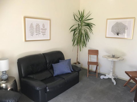 Lakeside Conti Villas - Australia Shopping 12