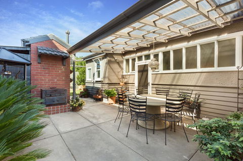 HogmortHomes Neale Street - Accommodation Australia 11
