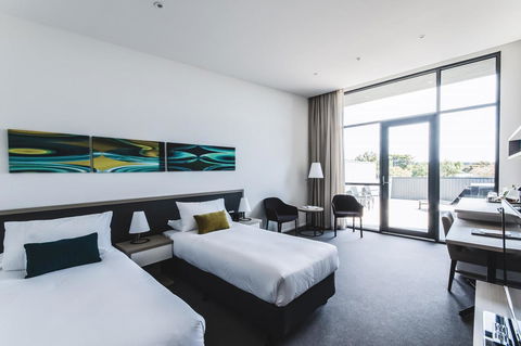 Quarters At Flinders Hotel - Accommodation Australia 12