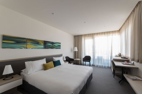 Quarters At Flinders Hotel - Accommodation Australia 2