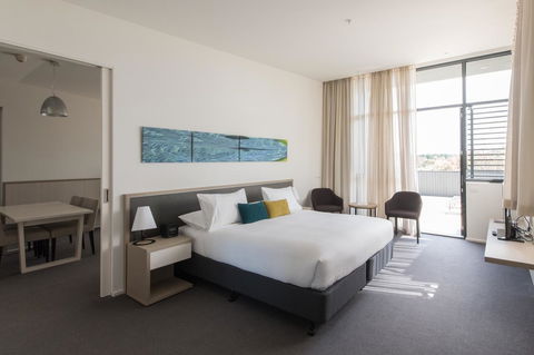 Quarters At Flinders Hotel - Accommodation Australia 3