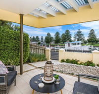 The Waterfront Apartment - Australia Shopping