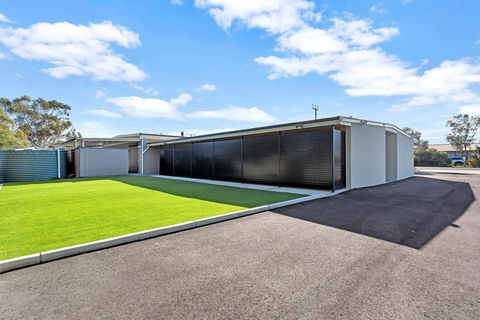 The Bunkhouse - Accommodation Australia 1