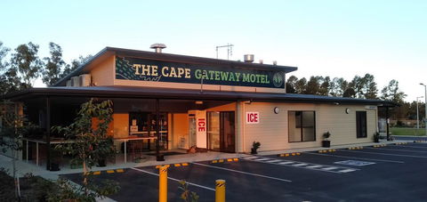 The Cape Gateway Motel - Local Tourism 0