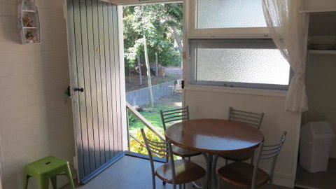 The Captain's Manor On Cook Unit 4 - Accommodation Australia 1
