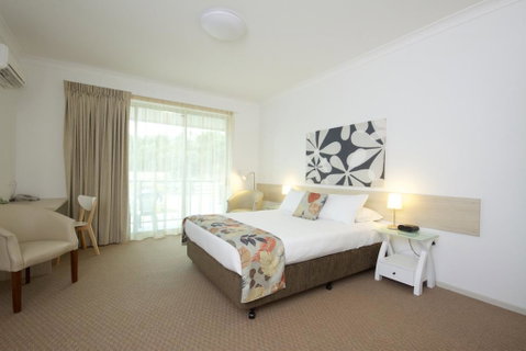 The Coast Motel - Accommodation Australia 3