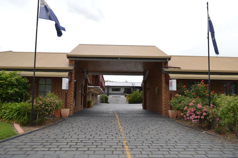 The Cottage Motor Inn Albury - Accommodation Australia 0