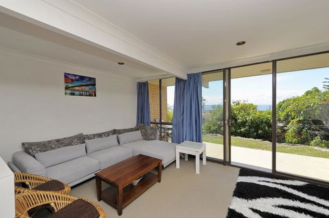 The Crest Unit 5 - Shoal Bay - Accommodation Australia 3