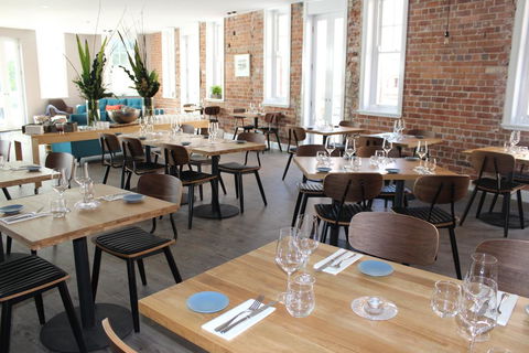 The Crown & Anchor Hotel - Accommodation Australia 3