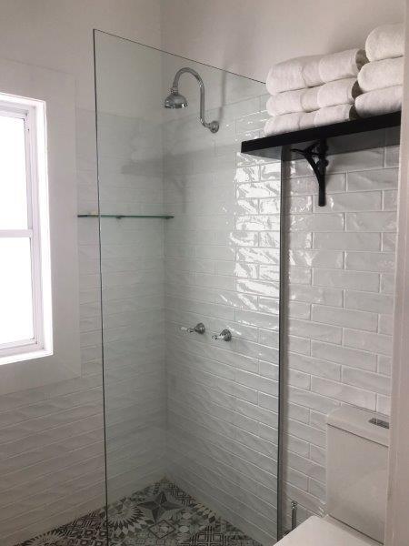 The Dewhurst - Sophisticated Entire CBD Apartment - Local Tourism 3