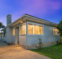 The Entrance North Lakeside Cottage - Accommodation Australia