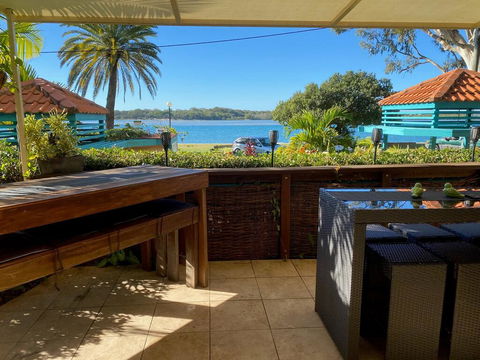 The Esplanade Holiday Apartments - Accommodation Australia 3