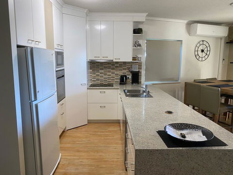 The Esplanade Holiday Apartments - Accommodation Australia 2