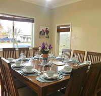 The Entertainer - Downtown Orange Sleeps 11 - Accommodation Australia