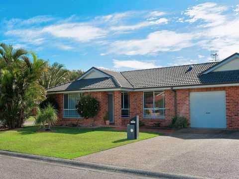 The Fingie @ Fingal Bay - Accommodation Australia 2