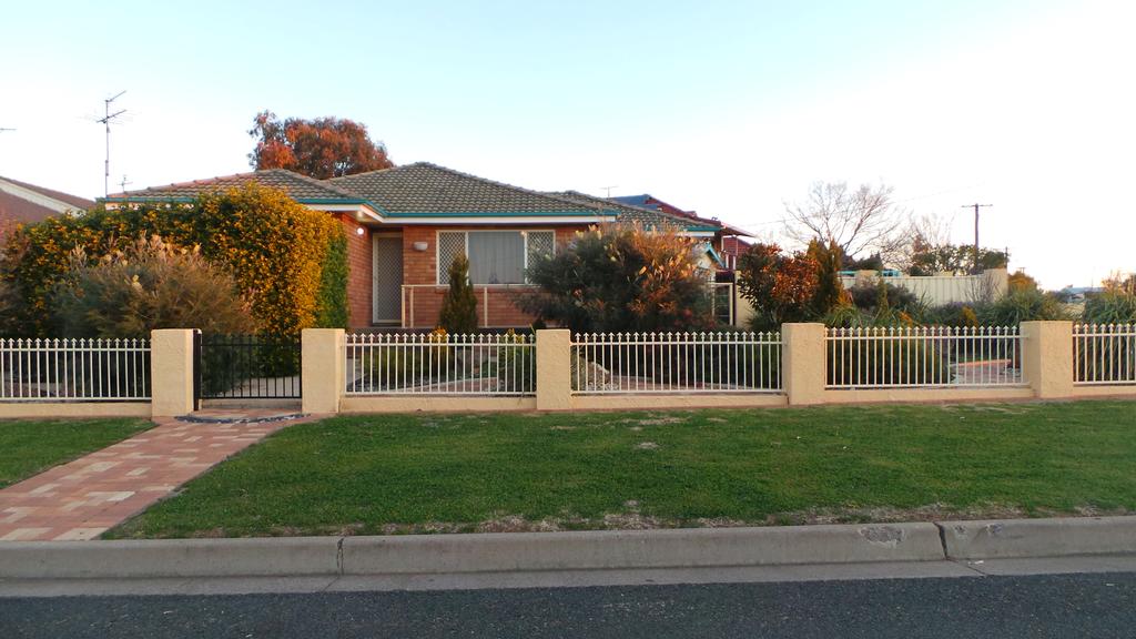 Piallamore NSW Accommodation Australia
