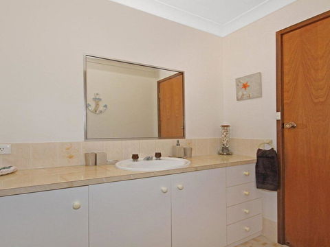 The Heights - Home Style Comforts - Accommodation Australia 3