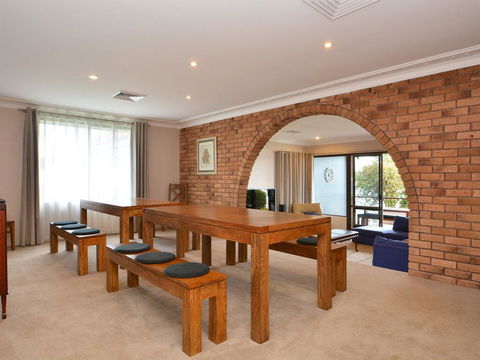The House On The Lake @ Fishing Point, Lake Macquarie - Honestly Put The Line In And Catch Fish - Accommodation Australia 2