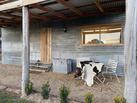The Hut, Saddlers Run - Accommodation Australia 0