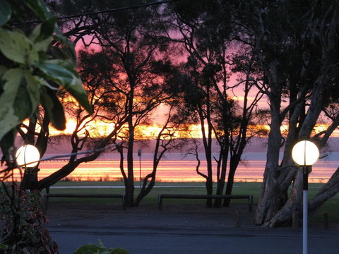 The Jetty Cabin Lakeside - Australia Shopping 1