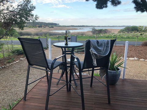 The Lakehouse - Accommodation Australia 3