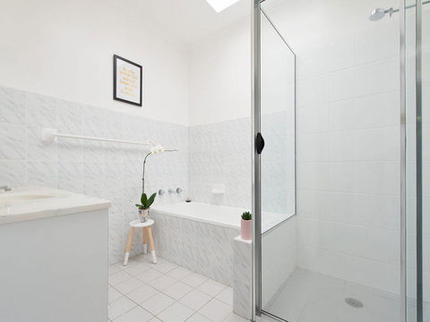 The Loft @ Fingal Bay - Accommodation Australia 3