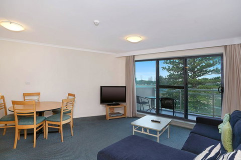 The Oaks Waterfront Resort, Unit 302 - Local Tourism 2