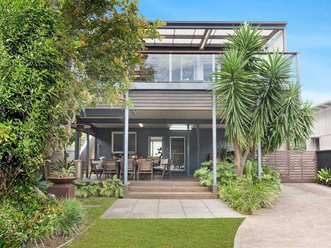 The Old Bottleshop - Waterfront, Pool Table And More - Accommodation Australia 0