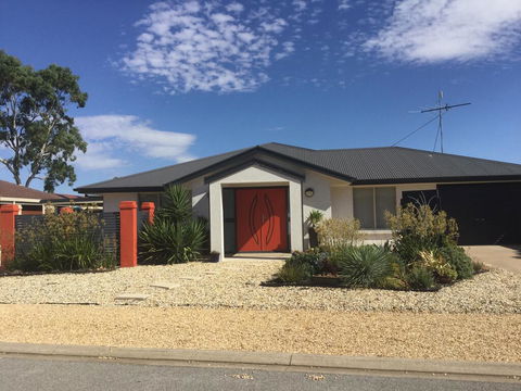 The Red Door - Australia Shopping 0