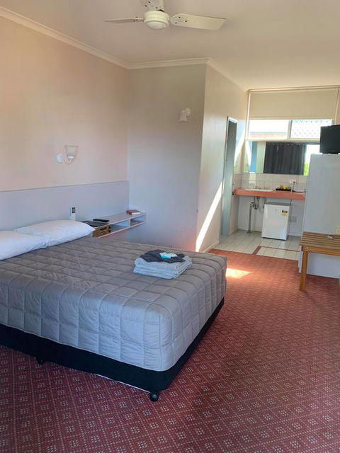 The Royal Motel - Australia Shopping 0